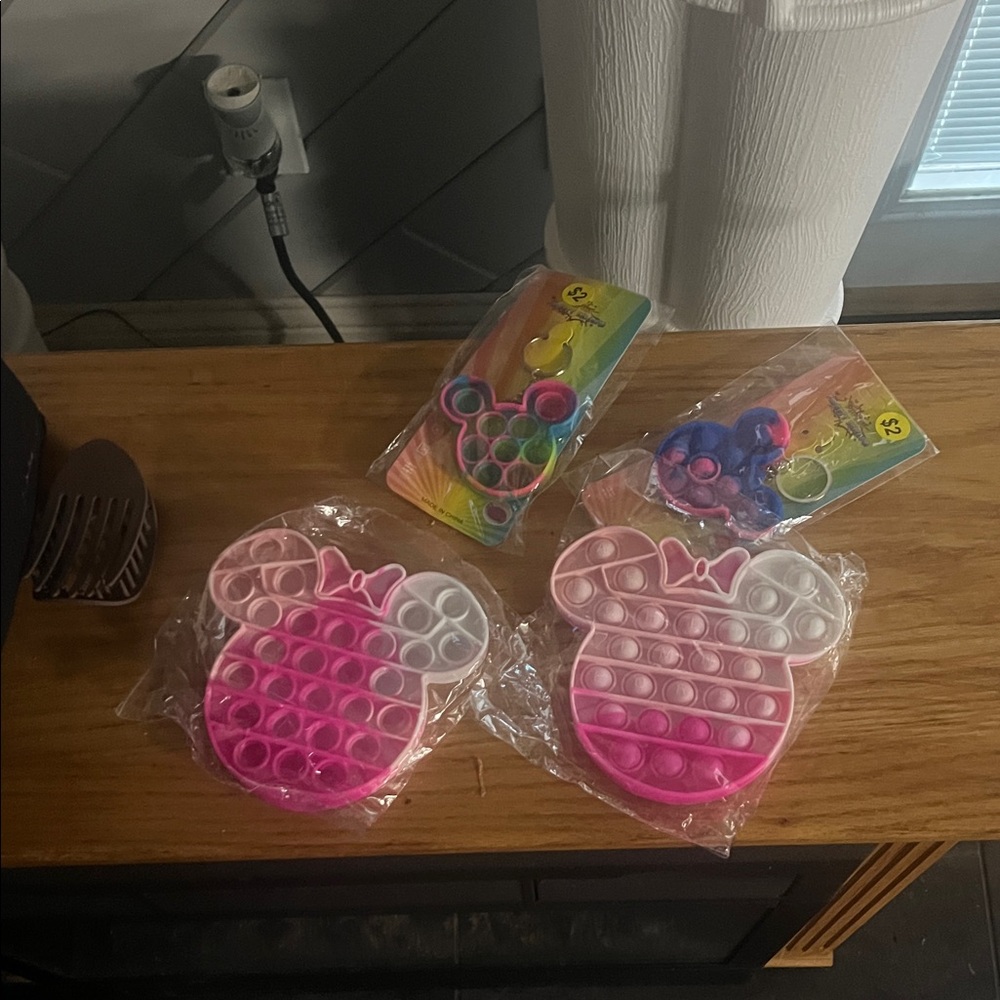 Pink and White Mouse-Shaped Pop It Fidget Toy